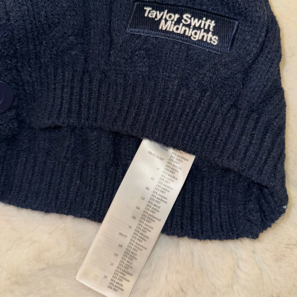 Taylor Swift Deep Blue Crewneck Sweater - Picture 3 of 11